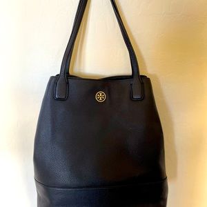 Tory Burch Large Black Tote with Patent Leather Lining. 12”L x 7”W x 14”H